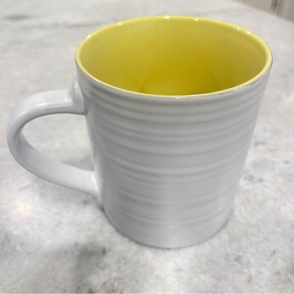 Be A Unicorn In A Field of Horses Coffee Hot Chocolate Tea Mug - Picture 2 of 4